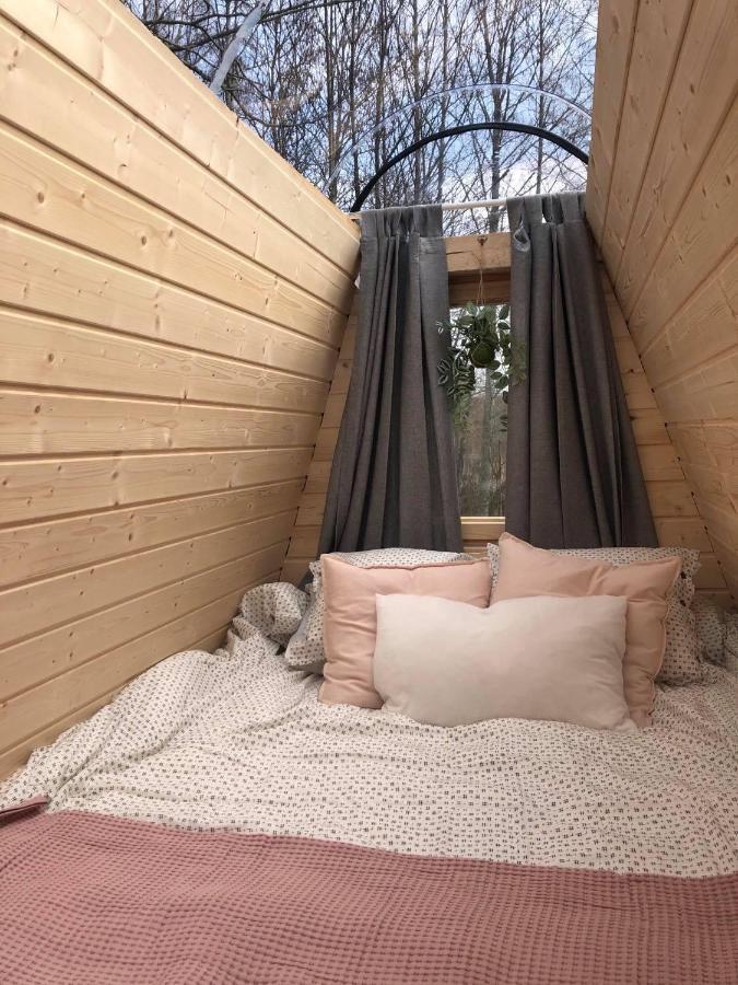 Niiralan Tila : Starlite Cabin Laitila ภายนอก รูปภาพ