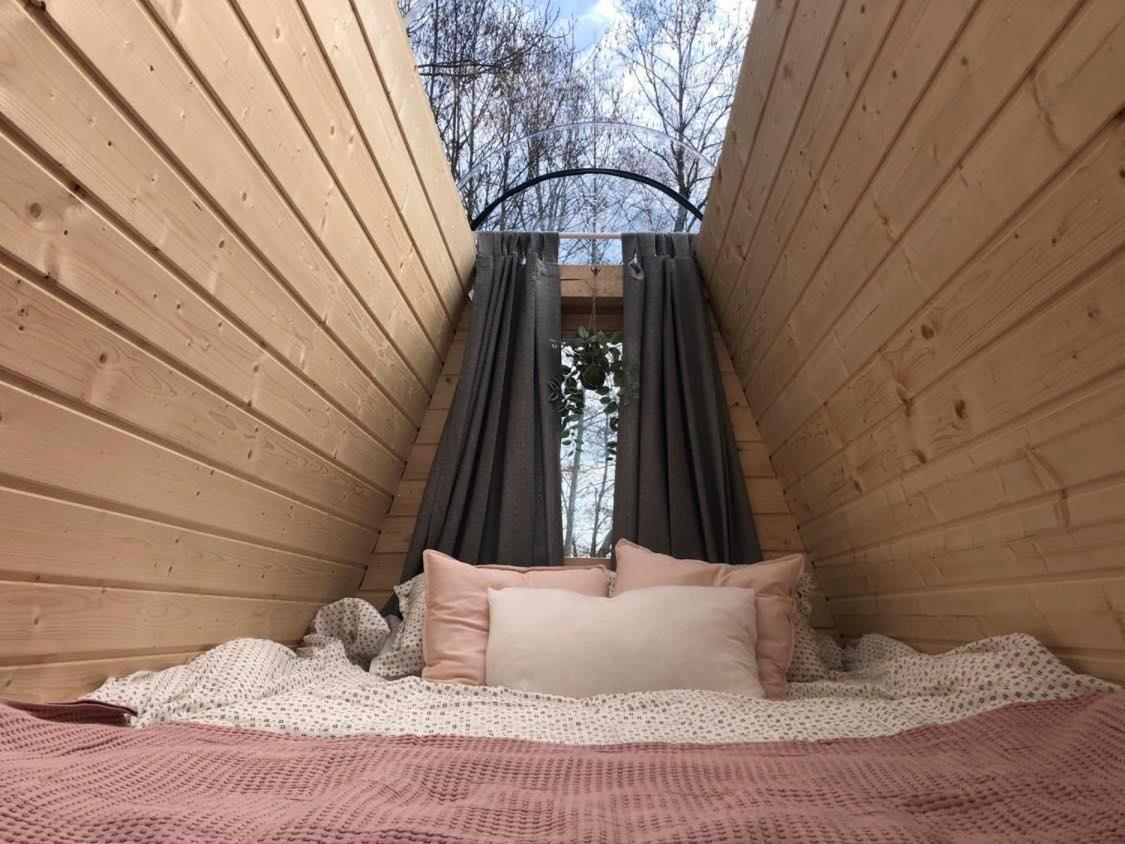 Niiralan Tila : Starlite Cabin Laitila ภายนอก รูปภาพ